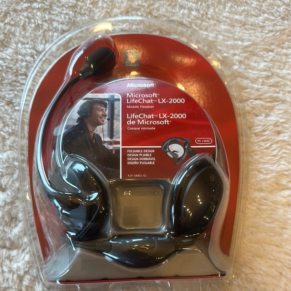 New. Microsoft life chat LX-2000. Mobile headset